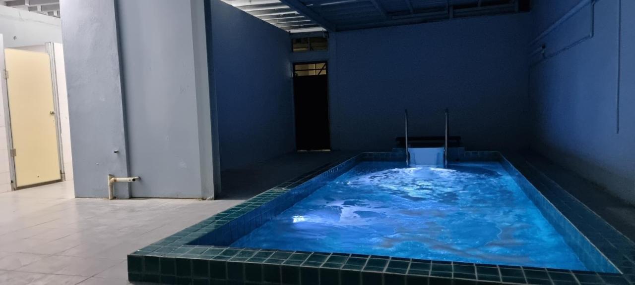 Jma Ferringhi Beach Hotel Batu Feringgi Exteriör bild